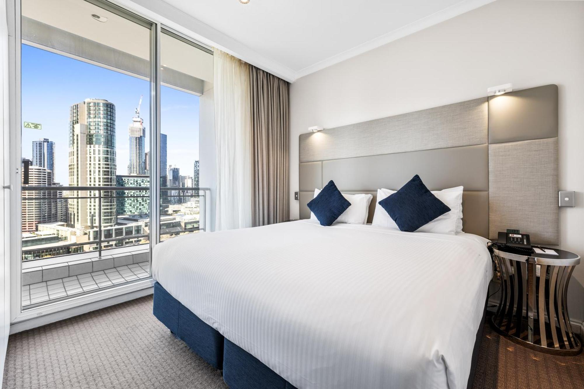 Clarion Suites Gateway Melburne Habitación foto
