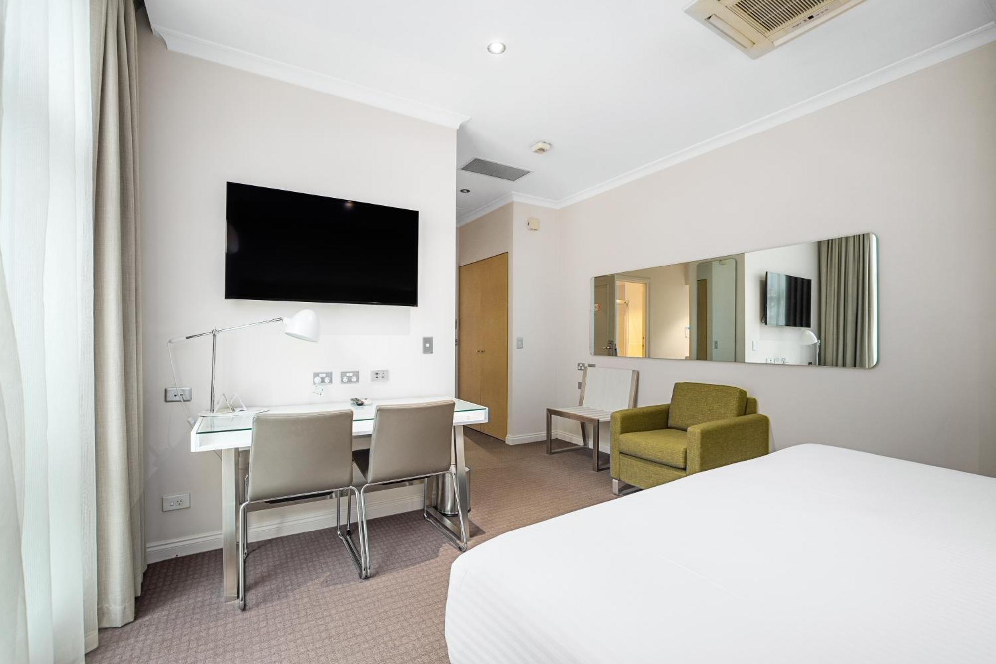 Clarion Suites Gateway Melburne Habitación foto